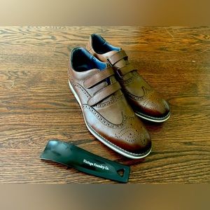 Vintage foundry men’s shoes.  Nwot